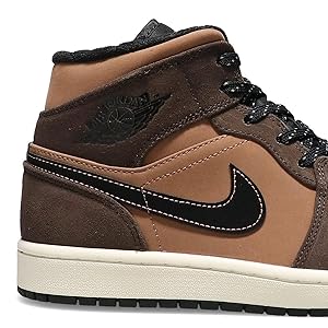 Amazon | [ナイキ] エア ジョーダン 1 ミッド [Air Jordan 1 MID